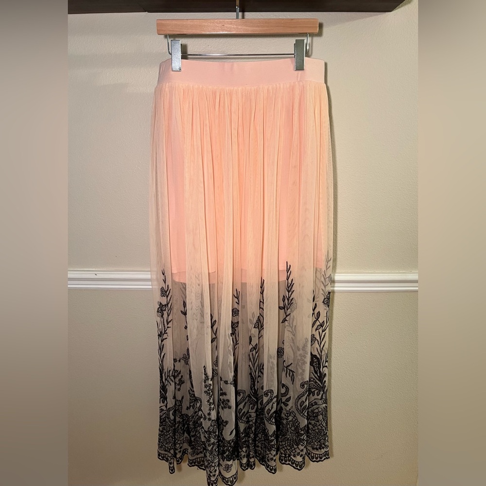 NWT Torrid blush pink maxi skirt with black lace